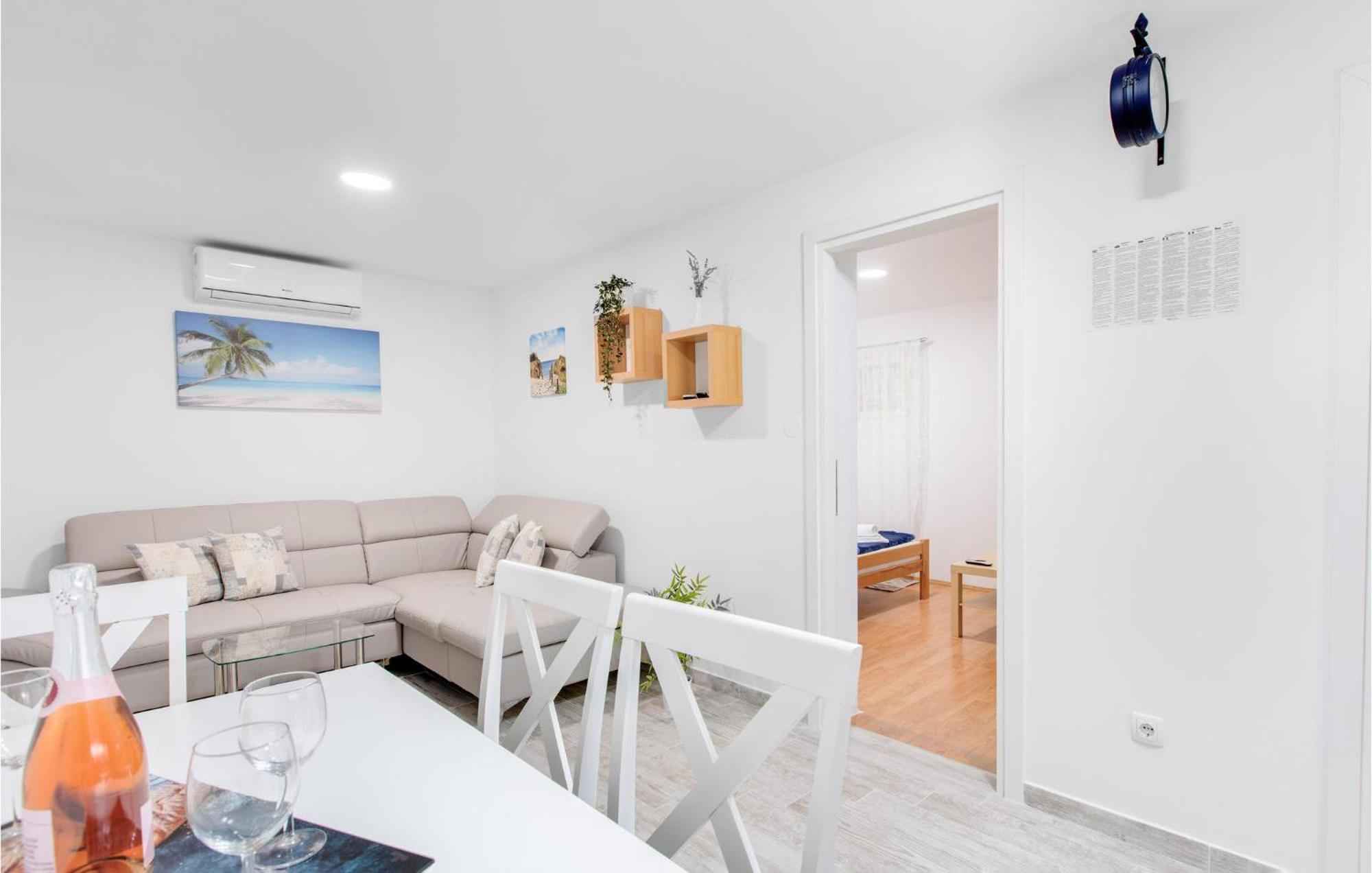 Gorgeous Apartment In Krk With Wifi Punat Εξωτερικό φωτογραφία