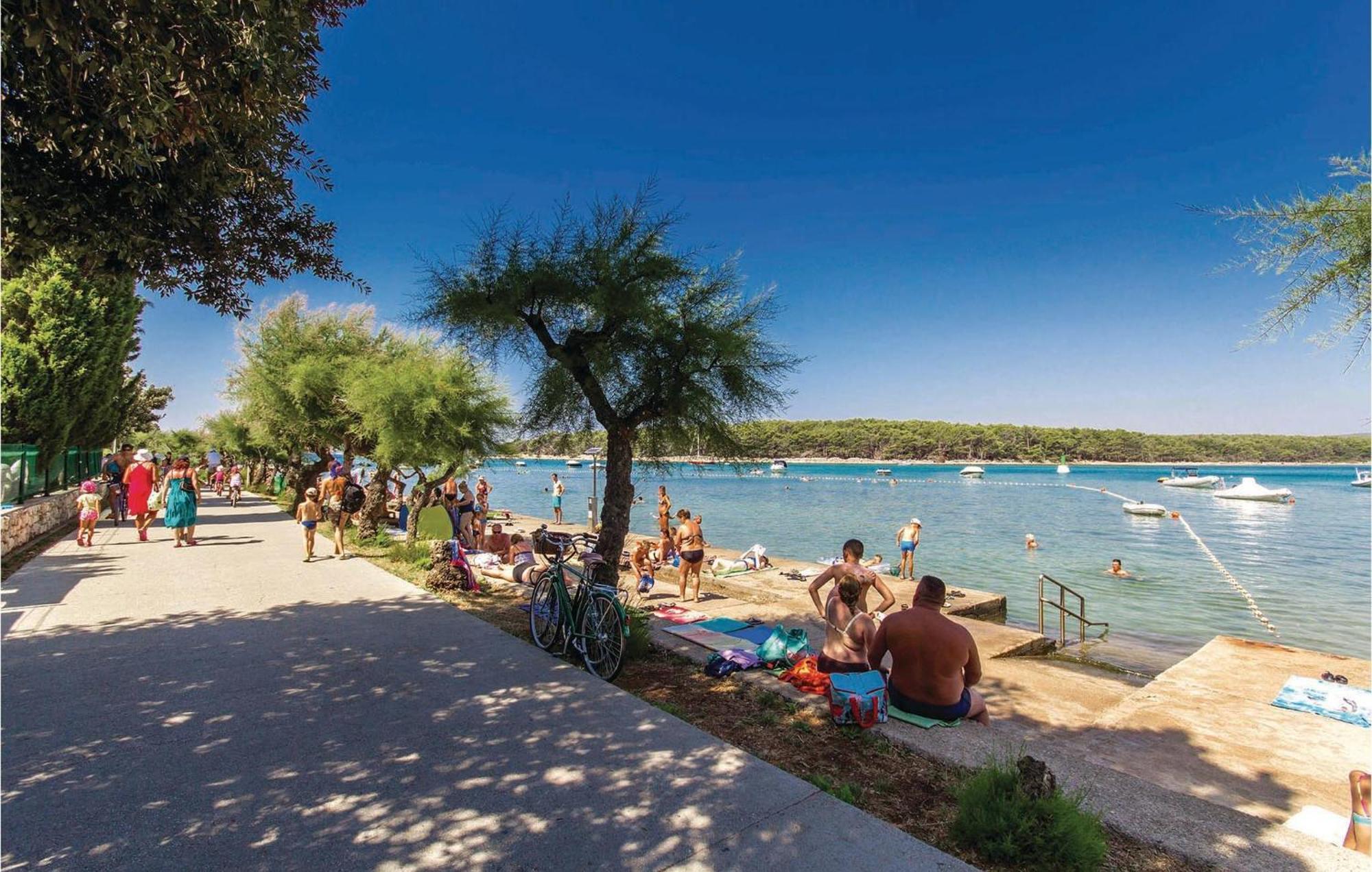 Gorgeous Apartment In Krk With Wifi Punat Εξωτερικό φωτογραφία