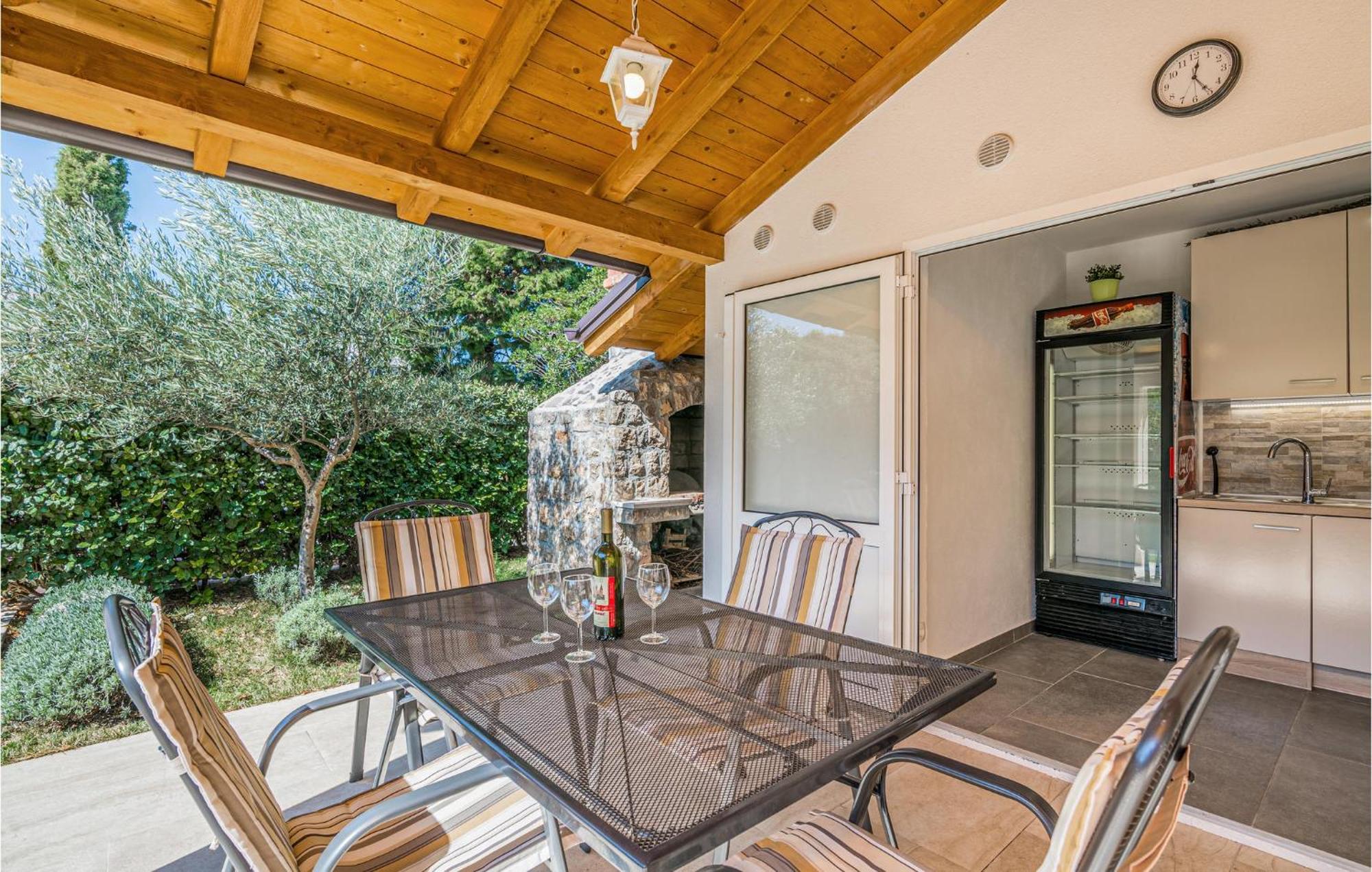 Gorgeous Apartment In Krk With Wifi Punat Εξωτερικό φωτογραφία